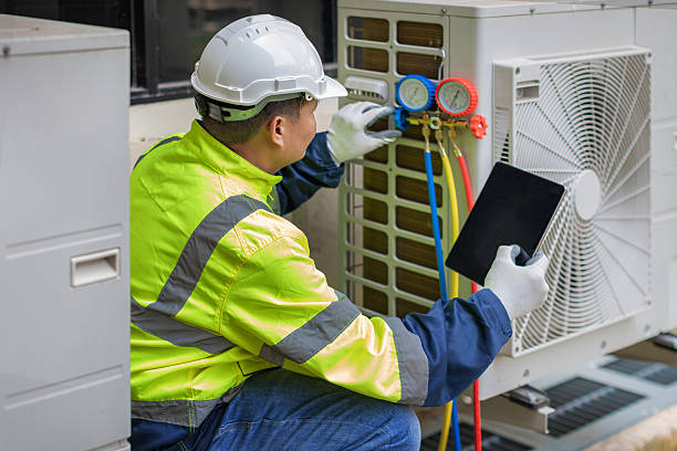 Professional Air Conditioning Repair technician working in Woodstock, VA